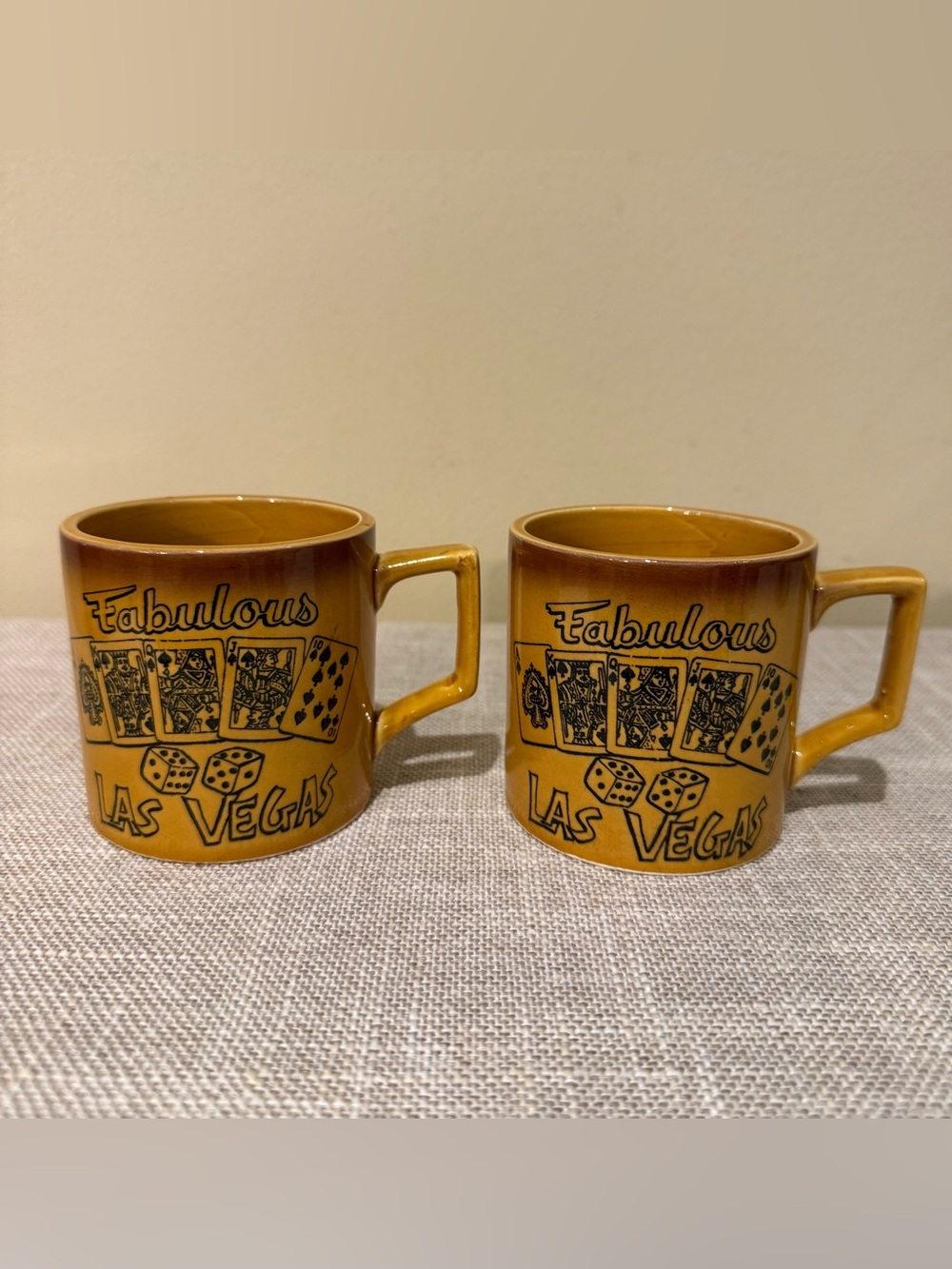 Vintage Las Vegas Coffee Mugs Set of 2 Ceramic Cards Dice Dip Glaze Tan Brown⁠